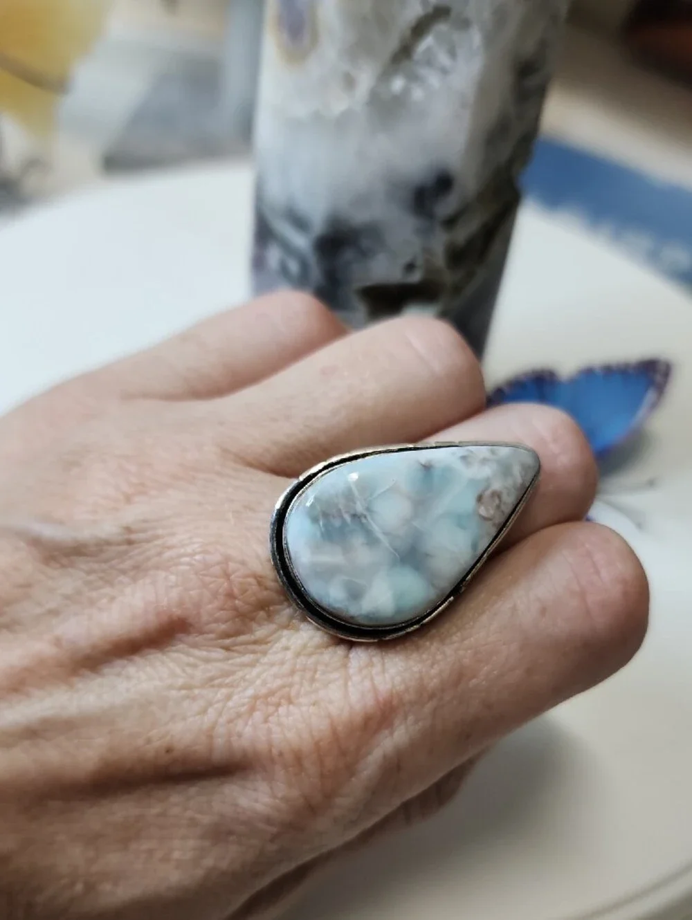 N/A elegant teardrop